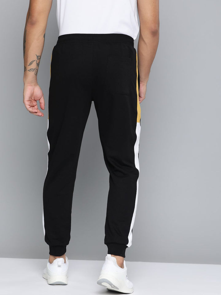 HRX by Hrithik Roshan Men Regular Fit Lifestyle Joggers