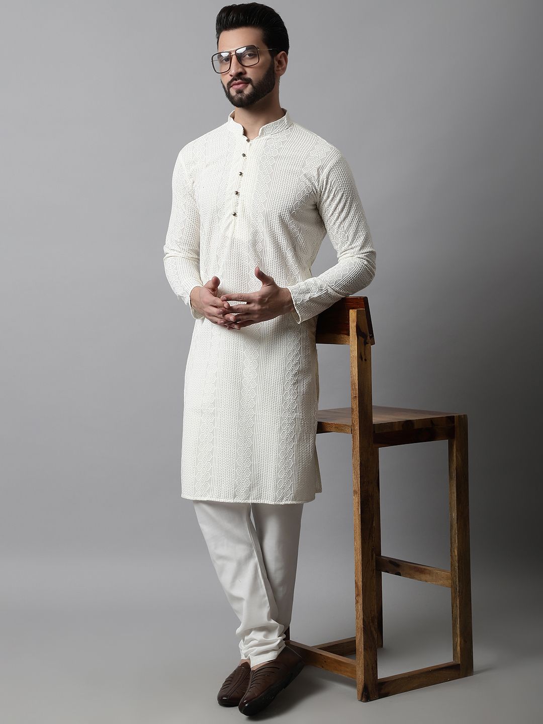 Jompers Men Cream-Coloured Self Design Kurta with Pyjamas