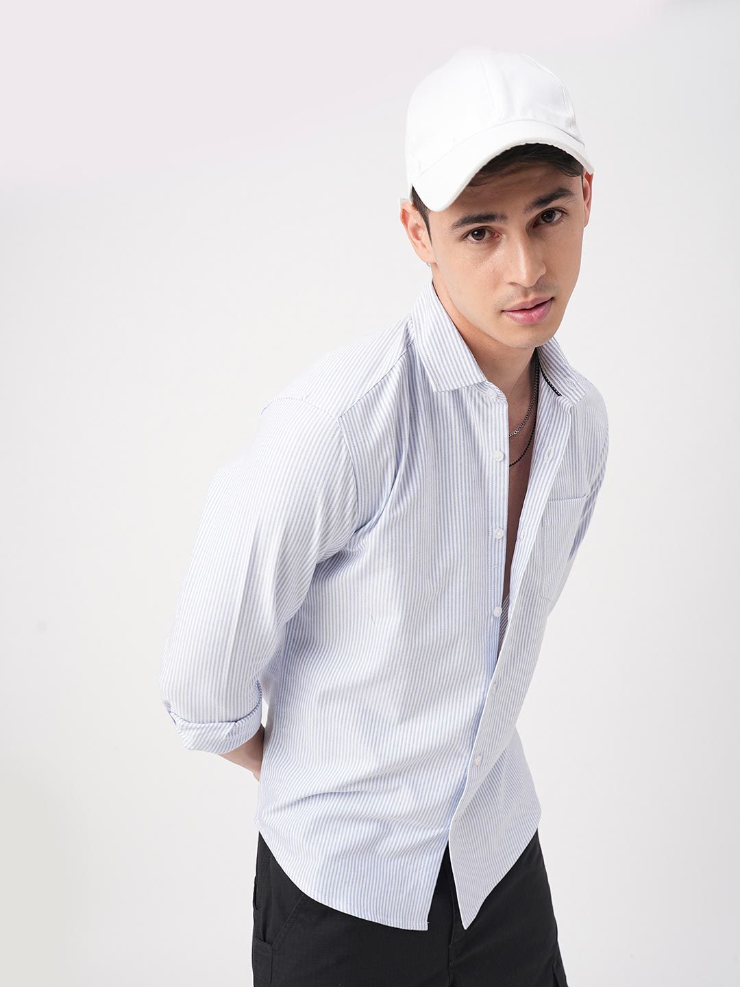 VASTRADO Men Classic Slim Fit Cutaway Collar Pinstripes Striped Cotton Casual Shirt