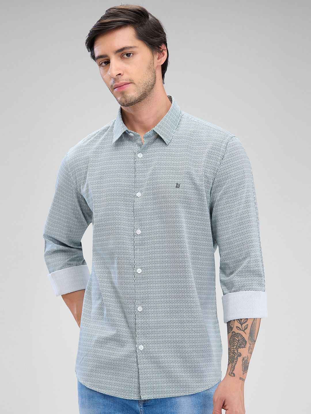 SPYKAR Men Slim Fit Opaque Micro Ditsy Printed Spread Collar Pure Cotton Casual Shirt
