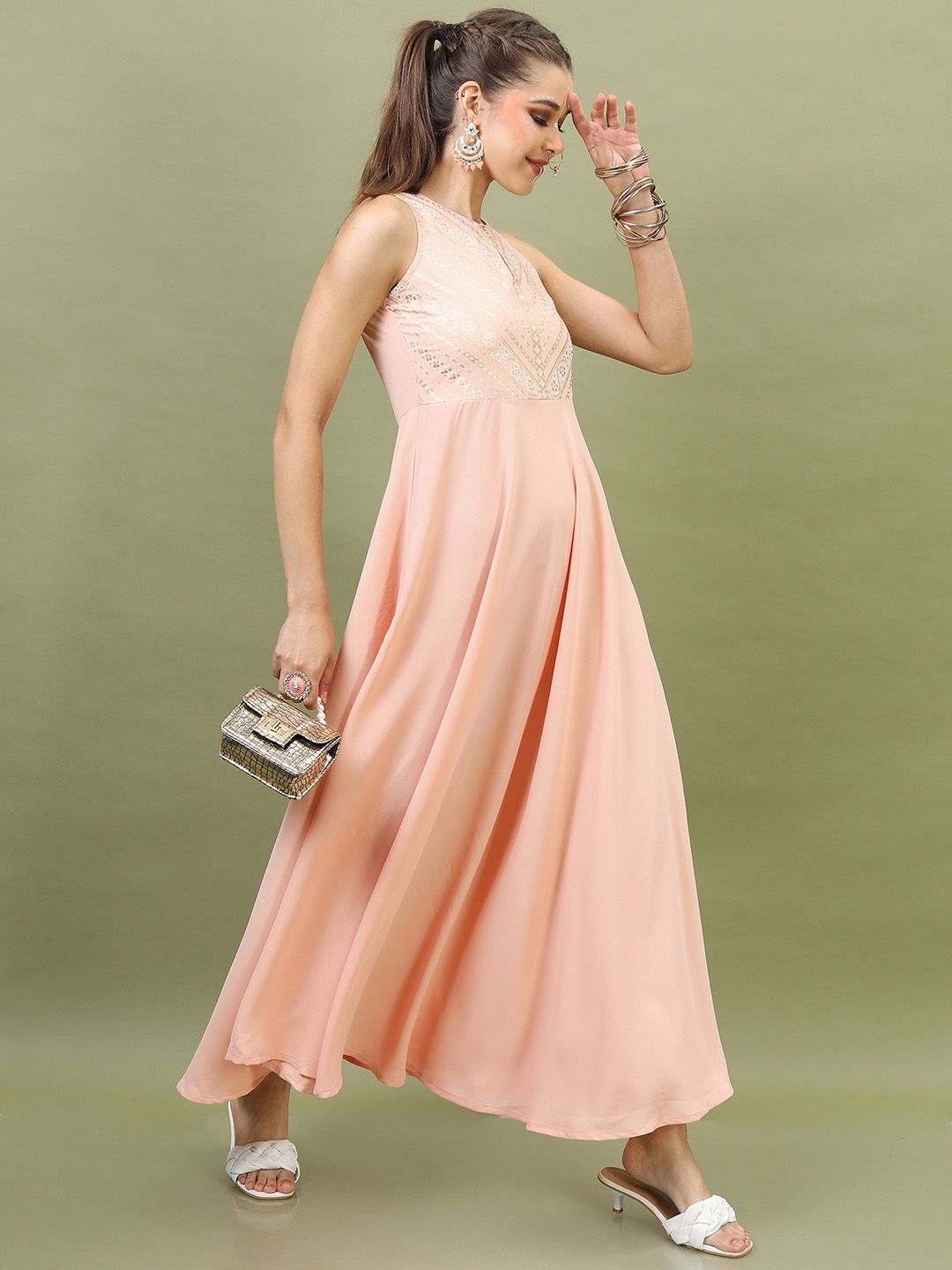 Vishudh Women Printed Peach Maxi Dress