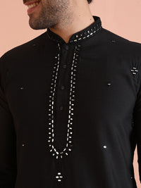 KISAH Geometric Embroidered Mirror Work Kurta