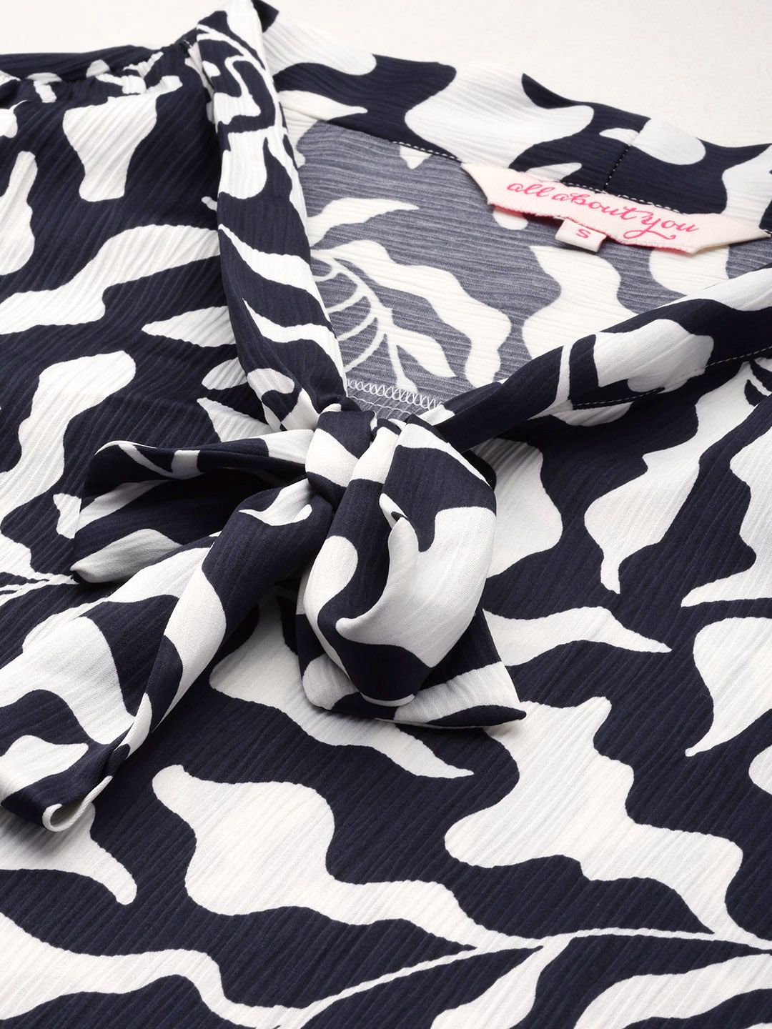 all about you Print Tie-Up Neck Top