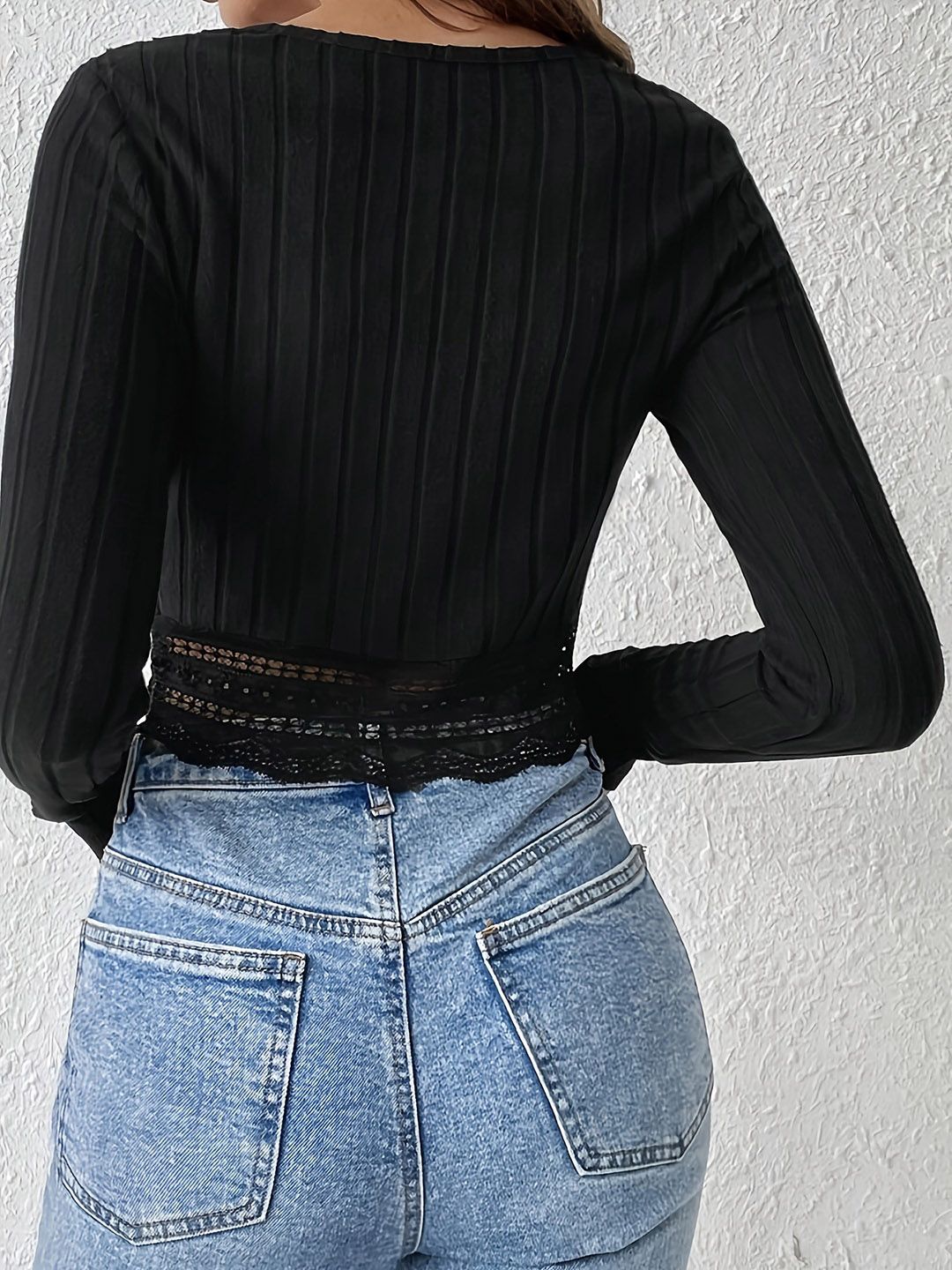 DressBerry Women Round Neck Fitted Crop Top