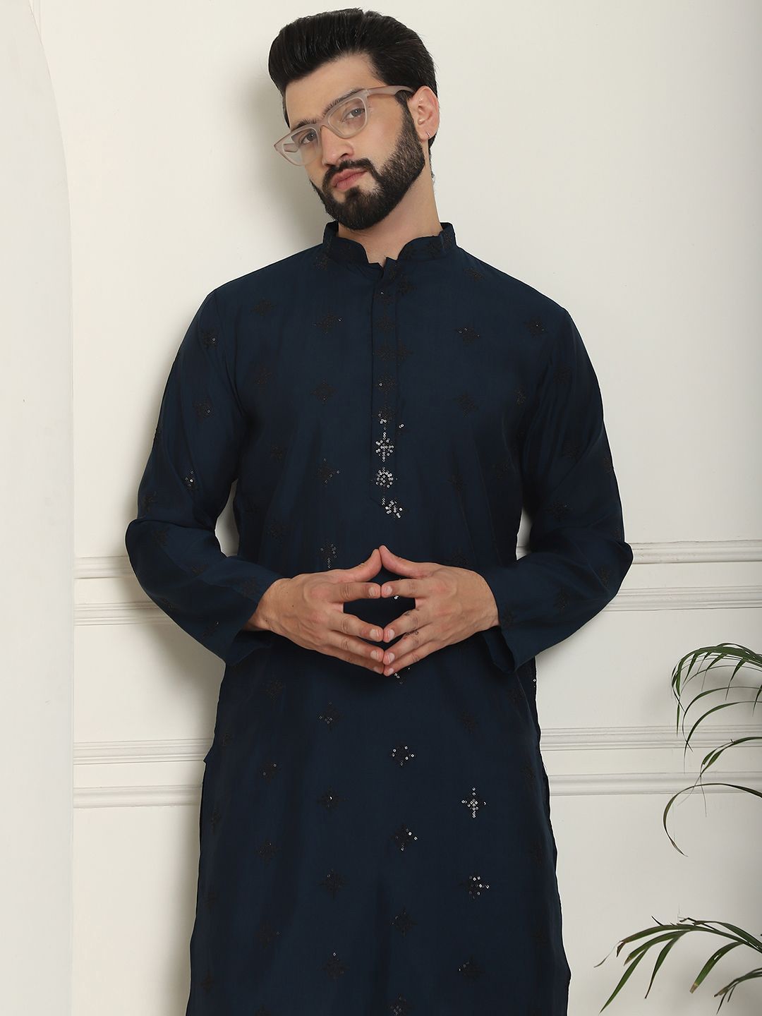 SOJANYA Kurta Sulam Berhias Lelaki