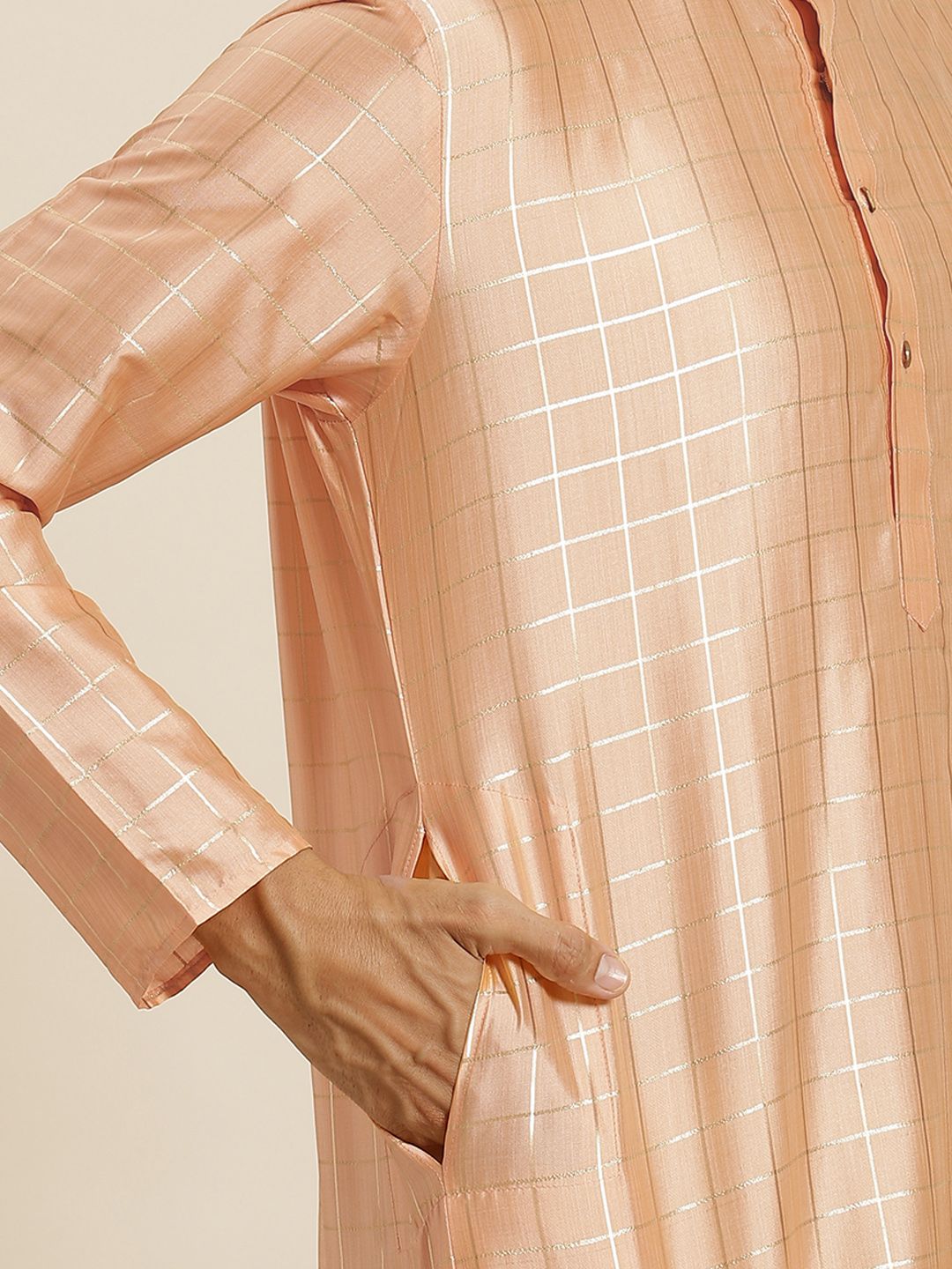 SOJANYA Kurta Berwarna Peach & Golden Checked Lelaki