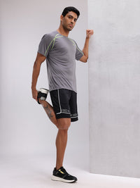 HRX by Hrithik Roshan Contrast Stitching Raglan Sleeves Rapid-Dry Training T-shirt