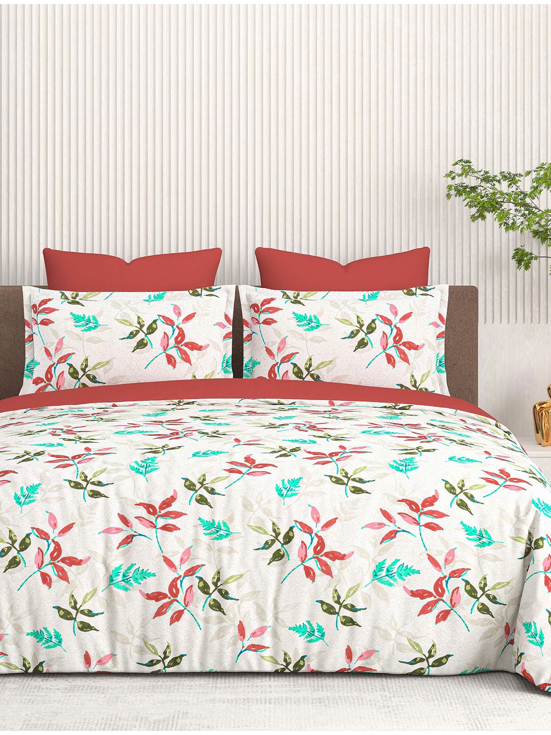 Cortina Glazed Cotton Red & White Floral 140 TC King Bedsheet with 2 Pillow Covers