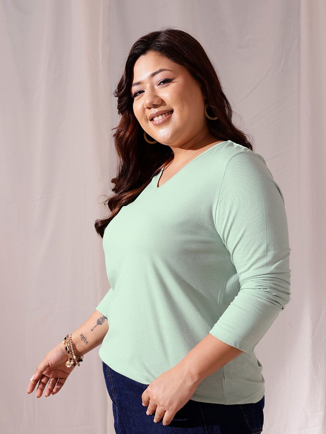 CURVY STREET Plus Size V-Neck Cotton T-shirt