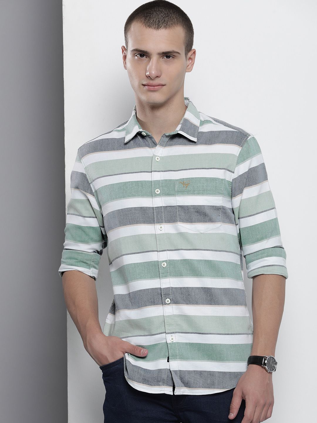 The Indian Garage Co Smart Slim Fit Horizontal Striped Cotton Casual Shirt