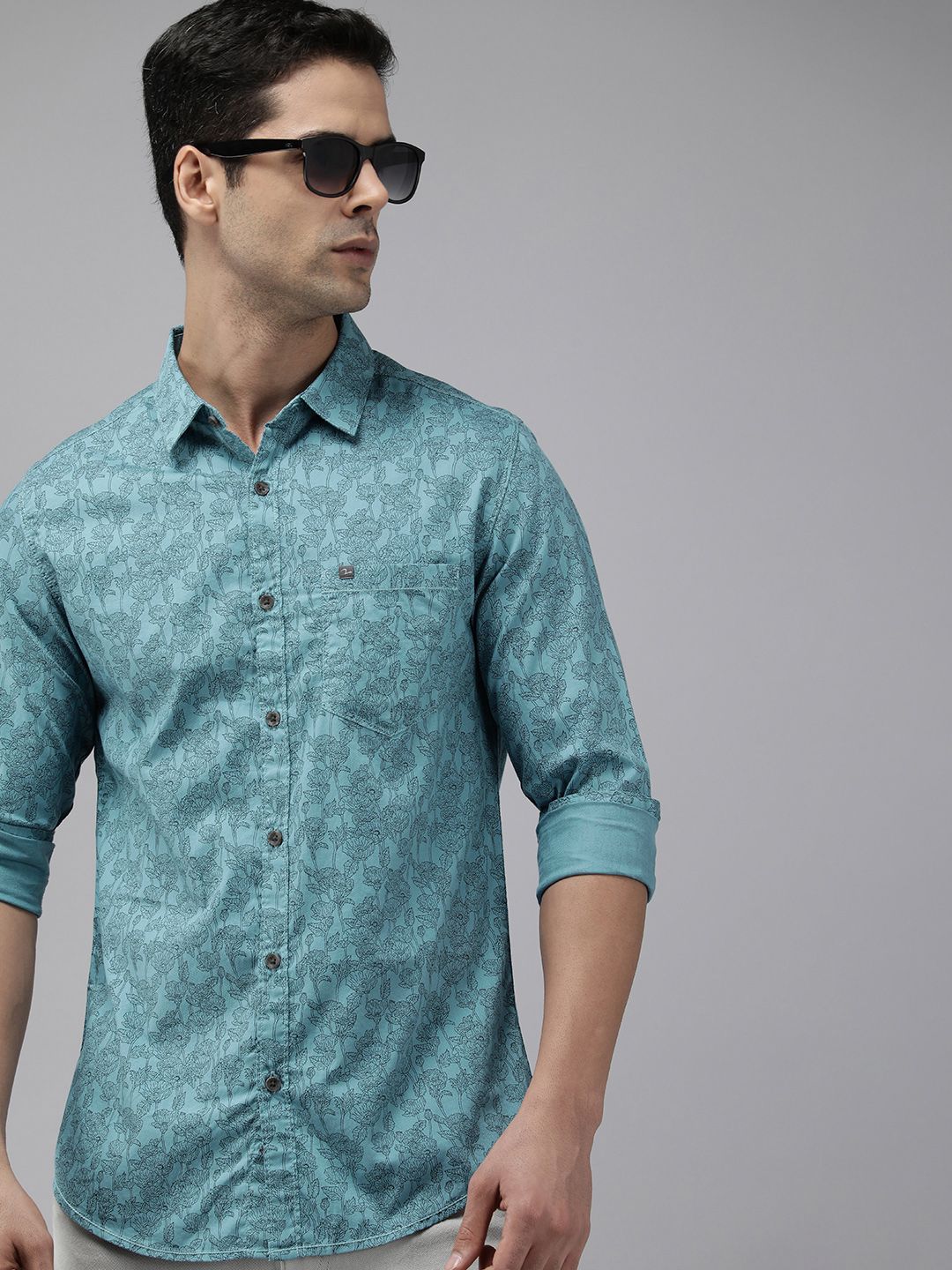 SPYKAR Pure Cotton Slim Fit Floral Printed Casual Shirt