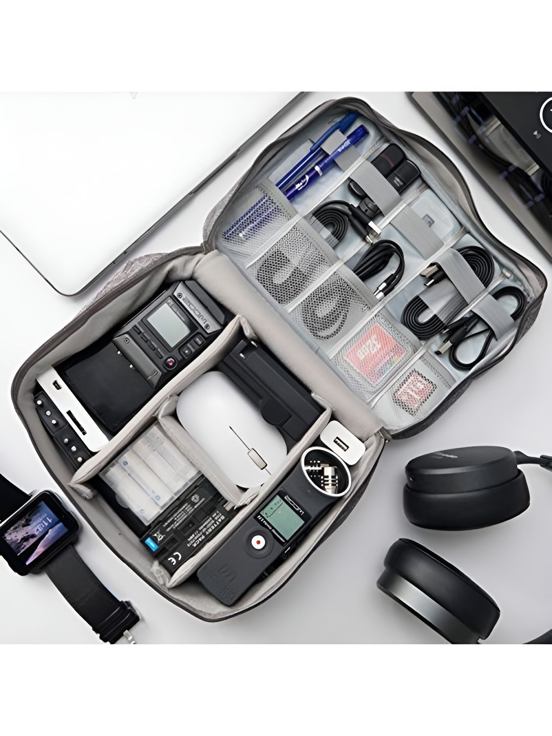 Cortina Black Water Resistant Pouch Electronics Accessories Organizer