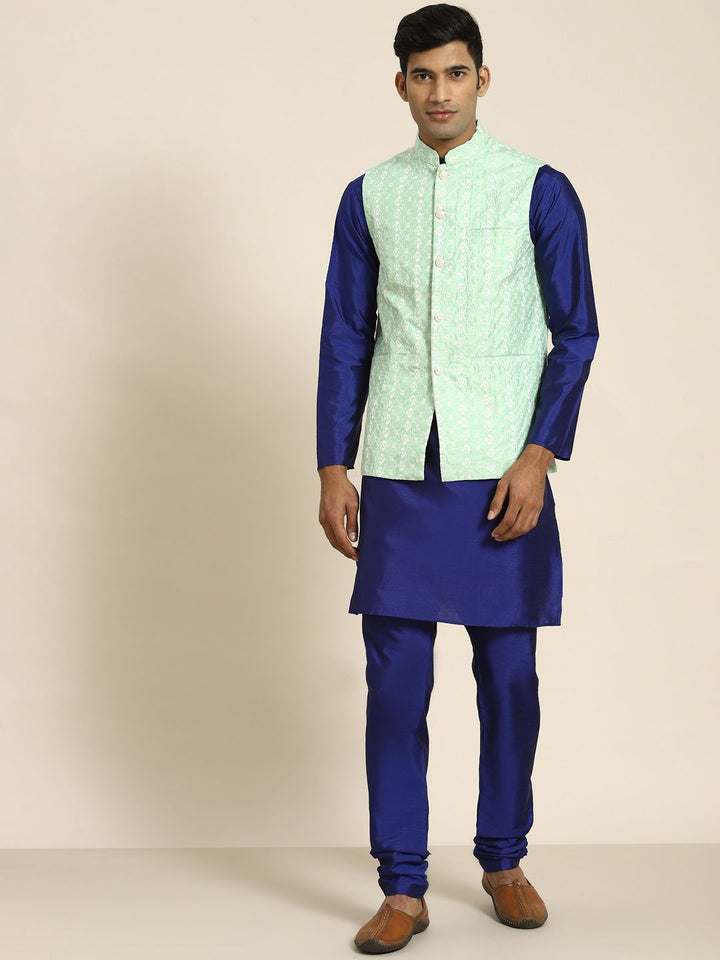 SOJANYA Men Blue Ethnic Motifs Embroidered Kurta with Churidar