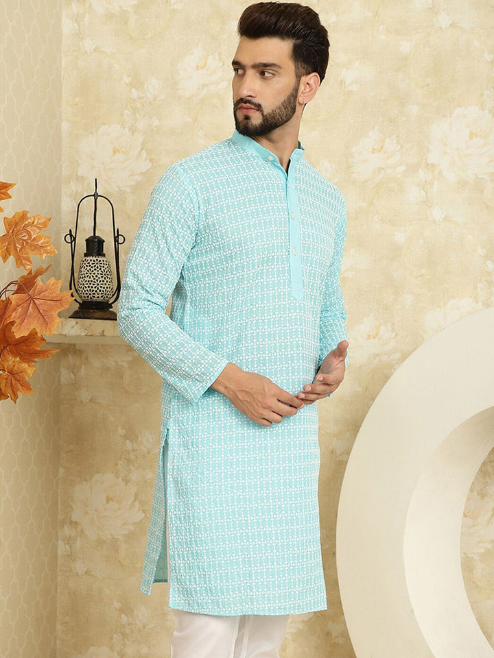 SOJANYA Floral Embroidery Mandarin Collar Straight Kurta