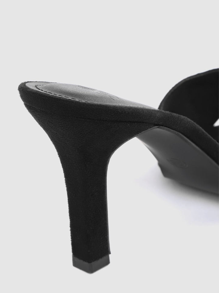 House of Pataudi Women Black Western Embellished Handcrafted Heels