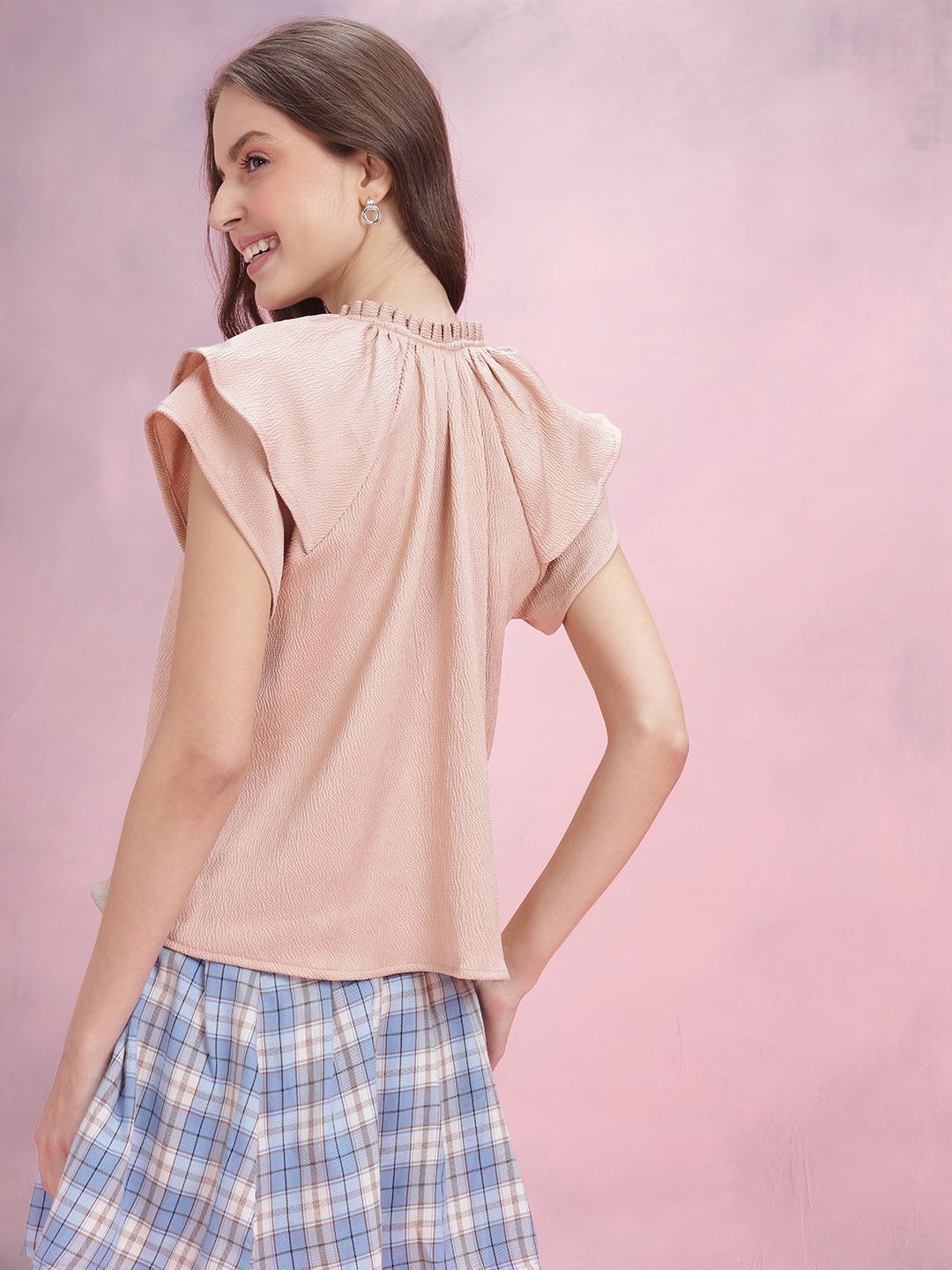 DressBerry Tie-Up Neck Crinkle Ruffled Top