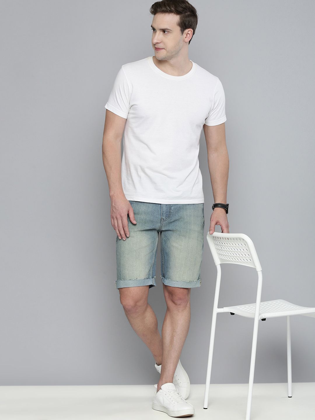 The Indian Garage Co Men Blue Washed Slim Fit Denim Shorts