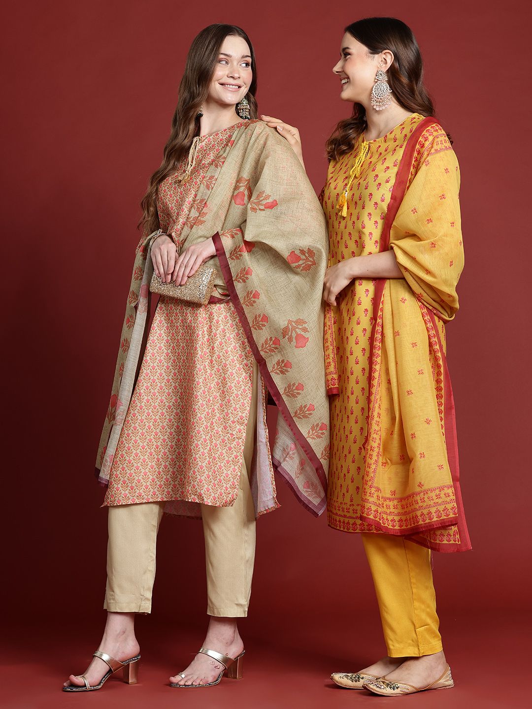 Anouk Women Floral Printed Kurta with Trousers & Dupatta