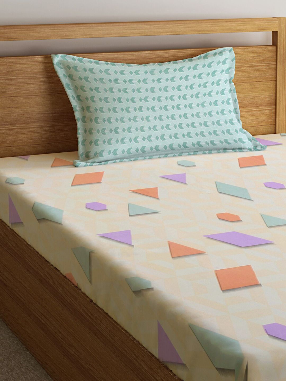 KLOTTHE Cream Geometric Polycotton 300 TC Single Fine Bedsheet with a Pillow Cover-87 x 59 inches