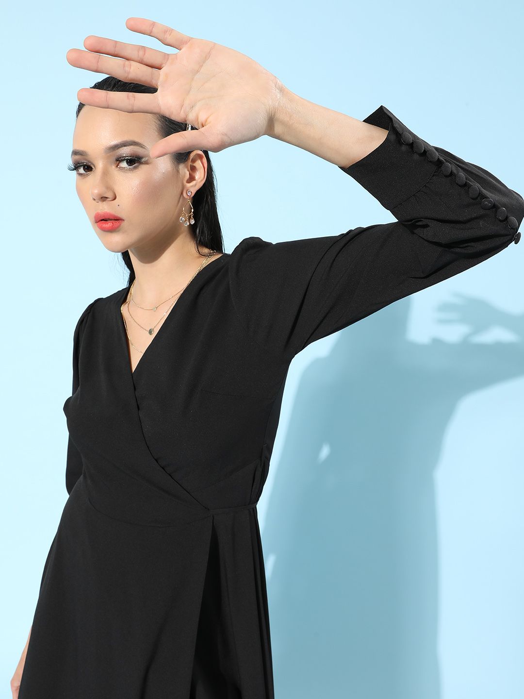 Berrylush Women Black Solid Bishop Sleeves Dress