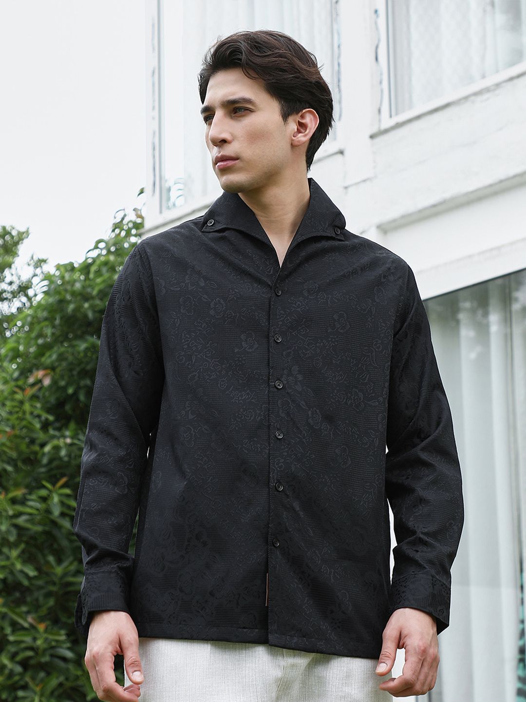 Campus Sutra Floral Design Cotton Casual Shirt