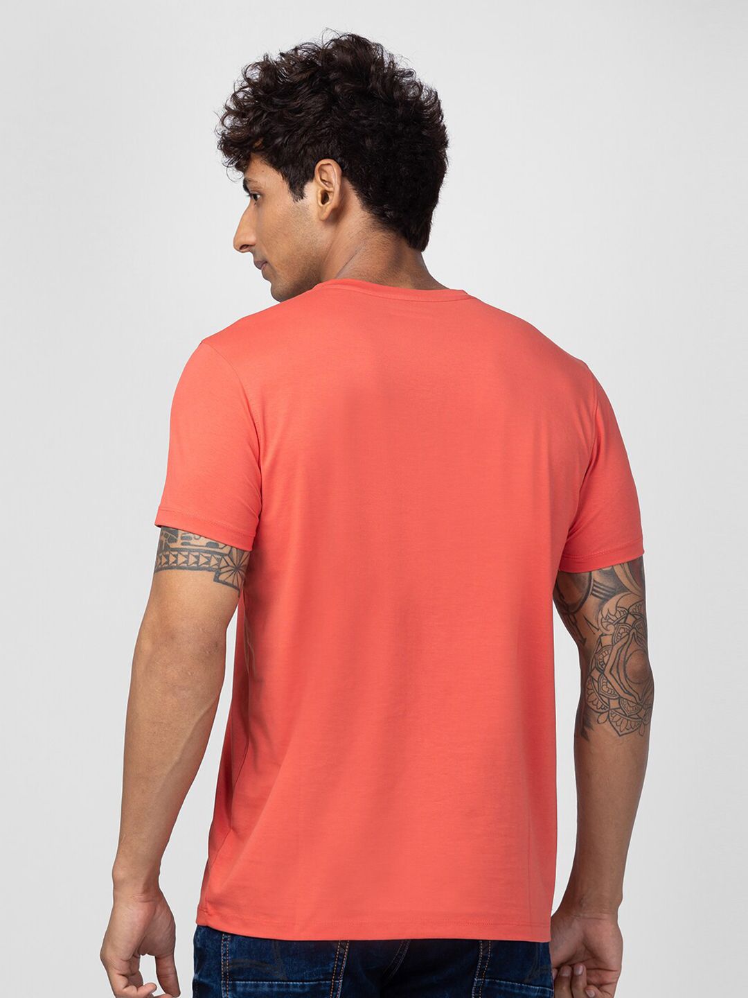 SPYKAR Men Typography Printed V-Neck T-shirt