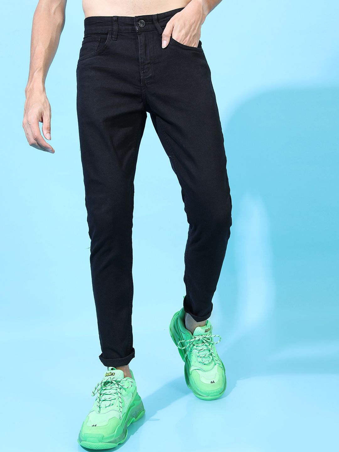 HIGHLANDER Men Black Tapered Fit Mid-Rise Clean Look Stretchable Jeans
