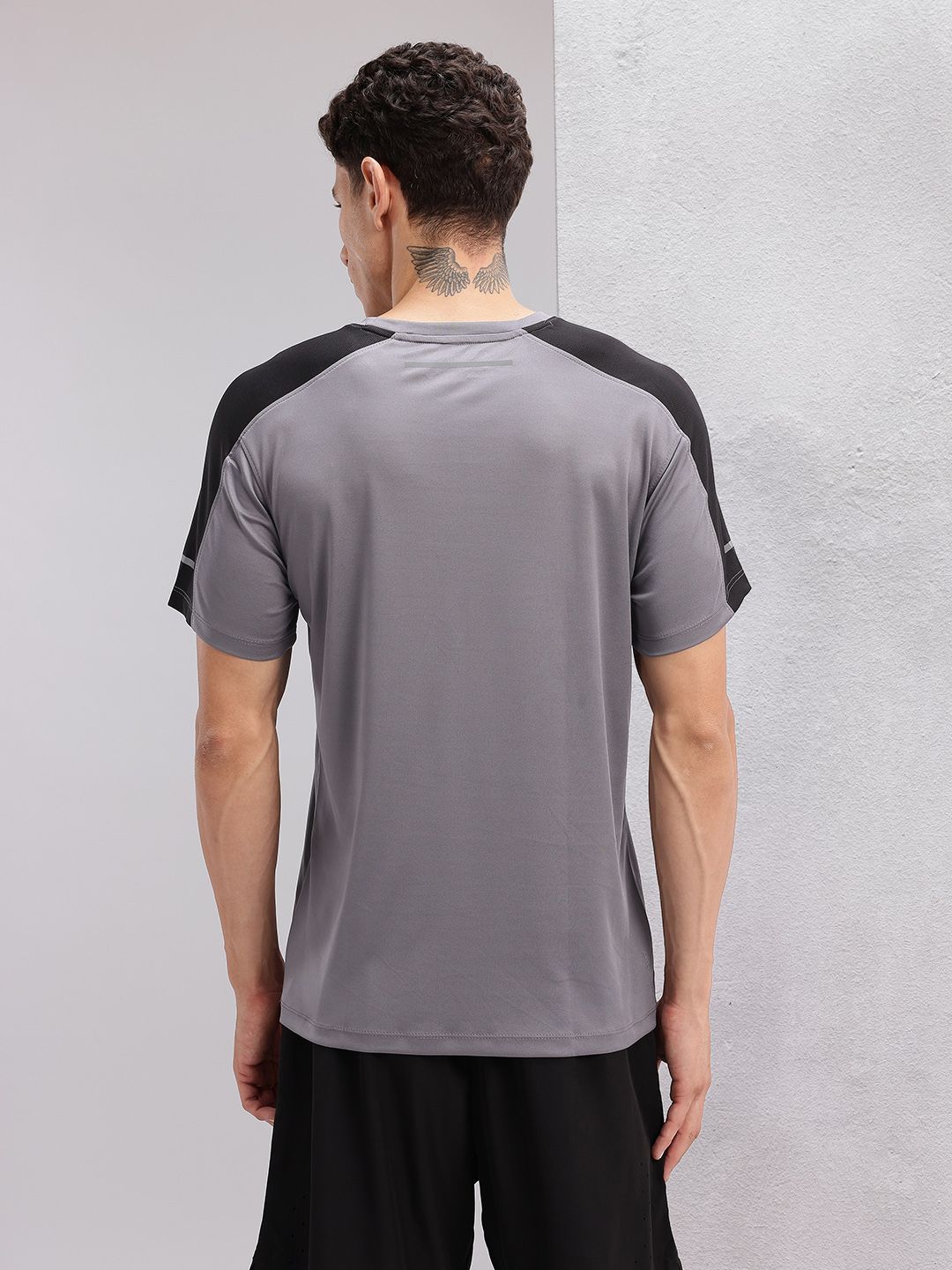 HRX by Hrithik Roshan Brand Logo Printed Rapid-Dry Training T-shirt with Panelling Detail