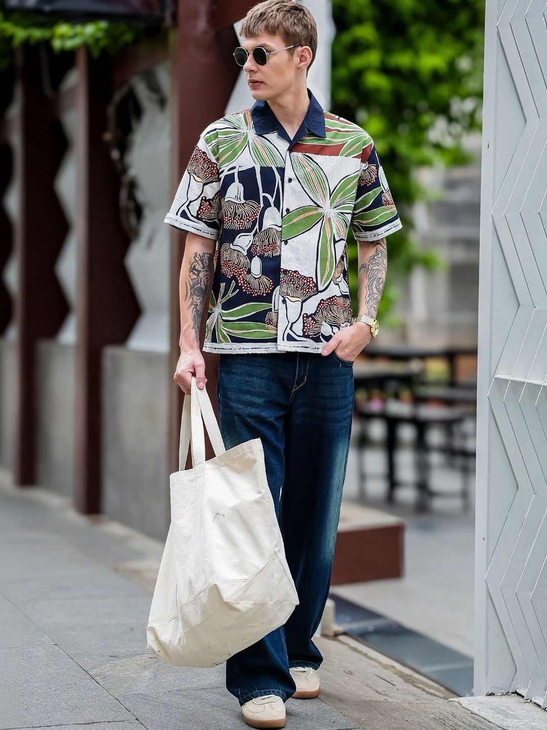 Eszett Men Floral Printed Casual Shirt