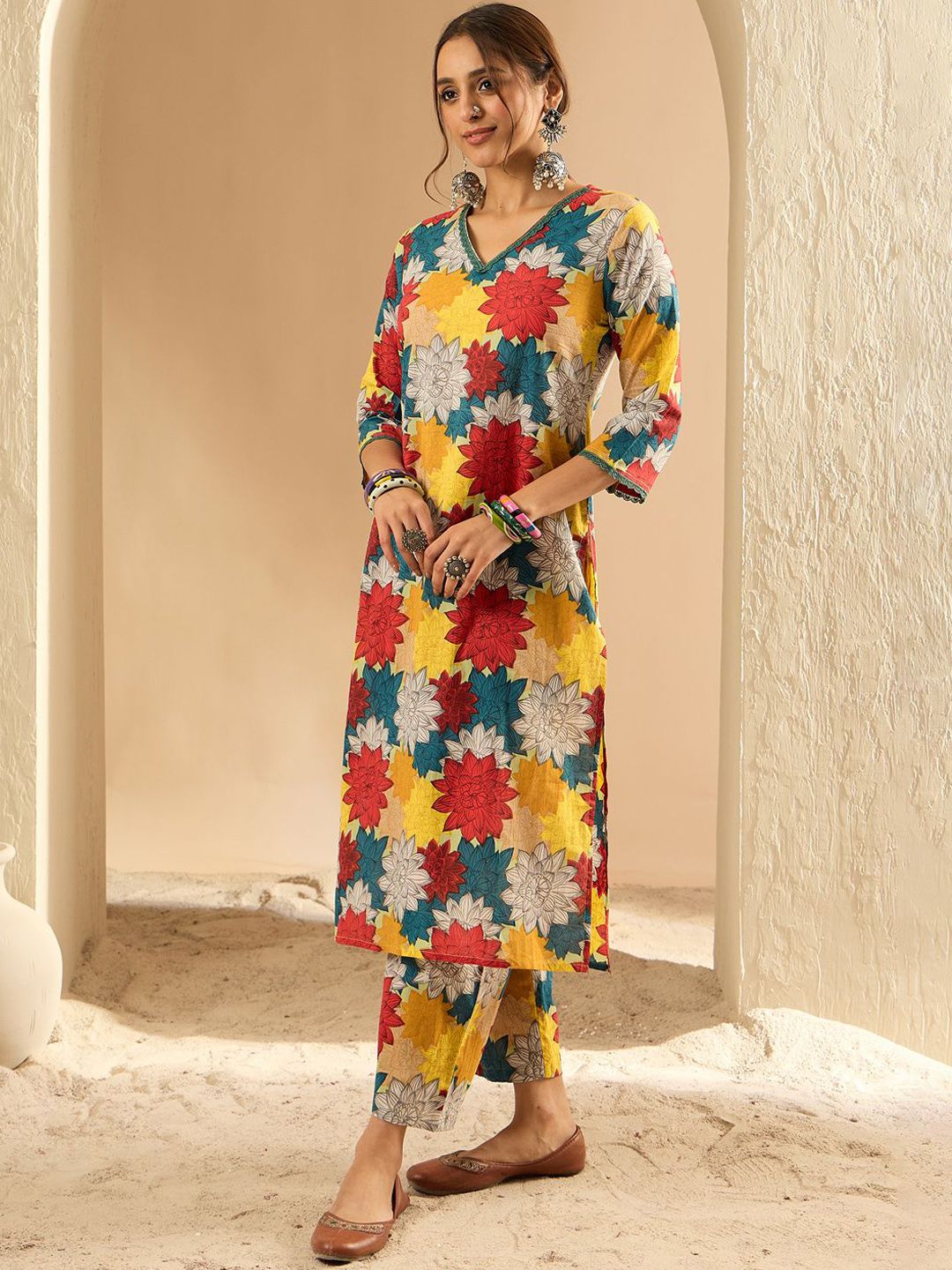 Indo Era Women Floral Printed Regular Pure Cotton Kurta with Trousers