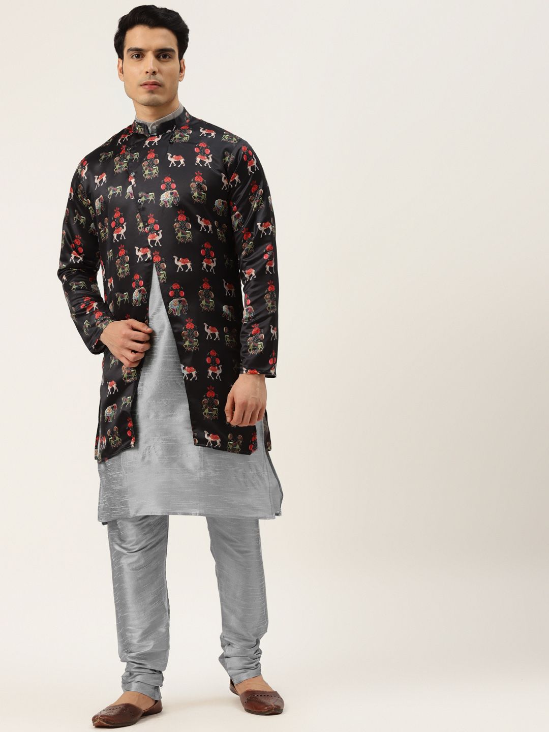 SOJANYA Men Grey Solid Kurta with Churidar & Jacket
