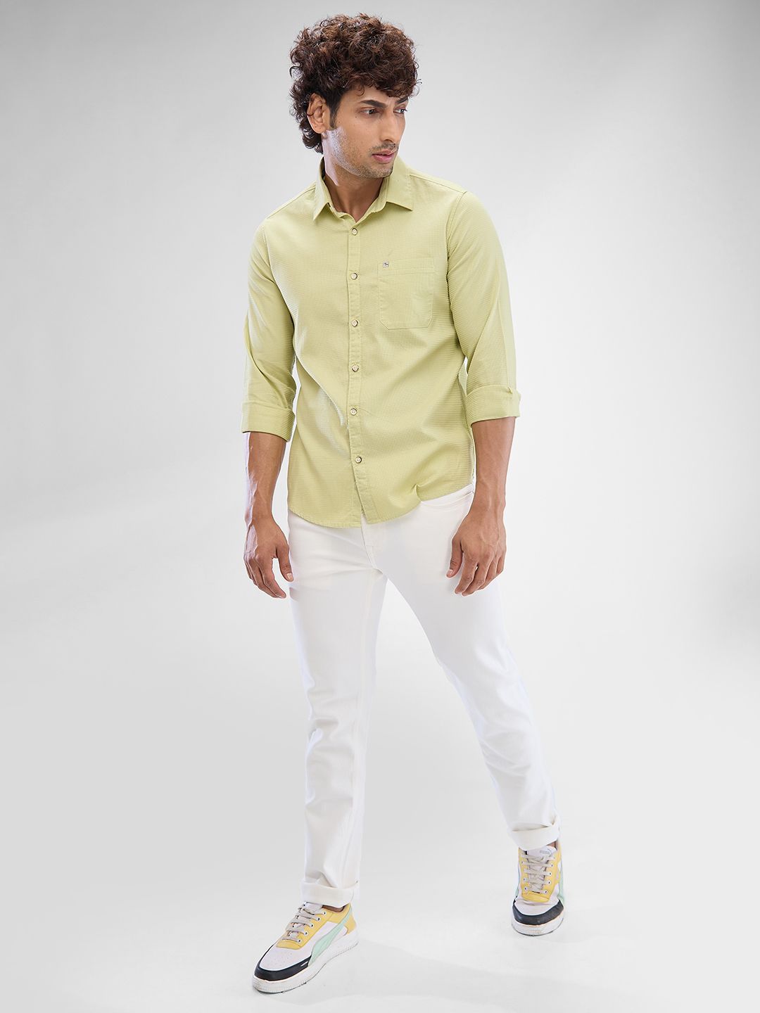 SPYKAR Men Solid Slim Fit Opaque Casual Shirt