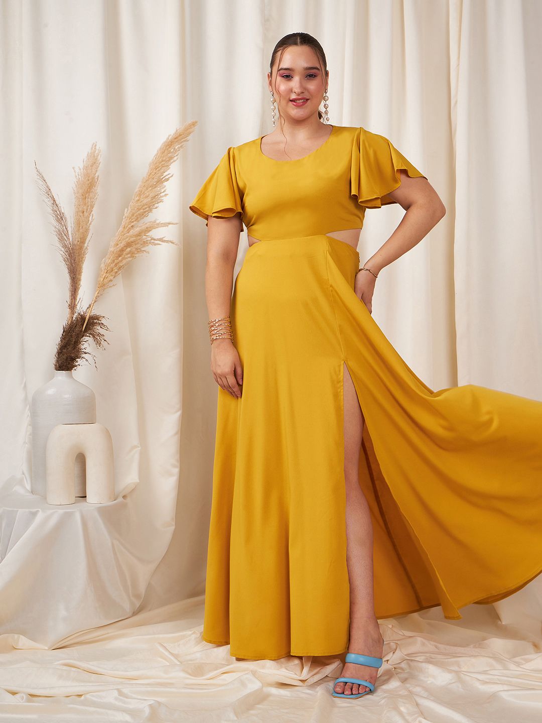 Berrylush Flutter Sleeve Maxi Dress