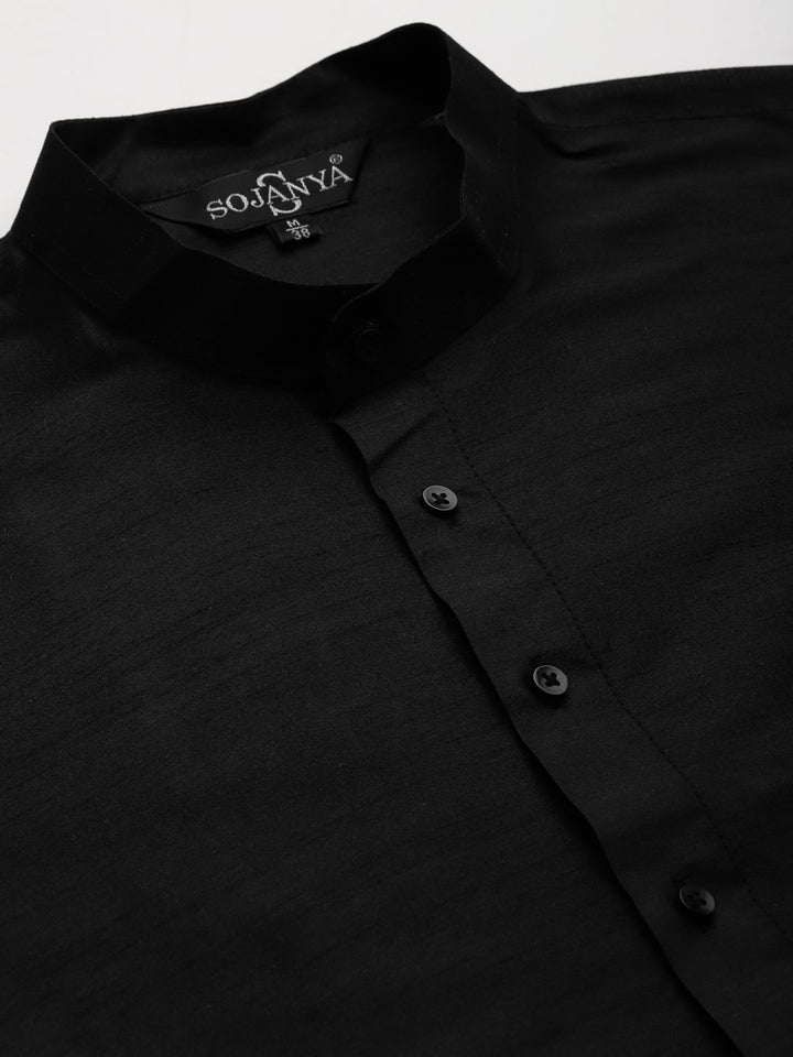 SOJANYA Kurta Solid Berwarna Hitam & Peach Lelaki dengan Churidar & Jaket