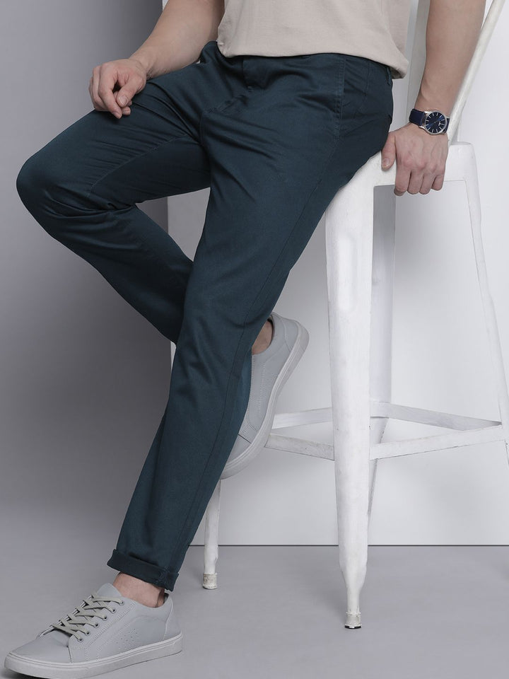 The Indian Garage Co Men Solid Slim Fit Chinos Trousers