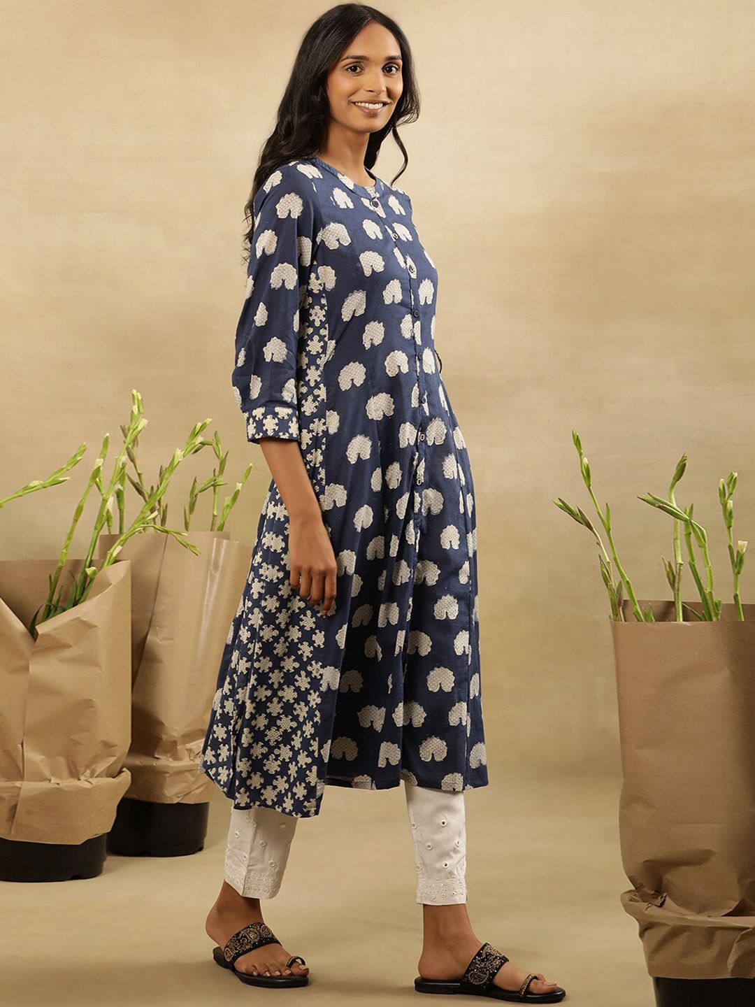 W Ethnic Motifs Printed Pure Cotton Panelled A-Line Kurta