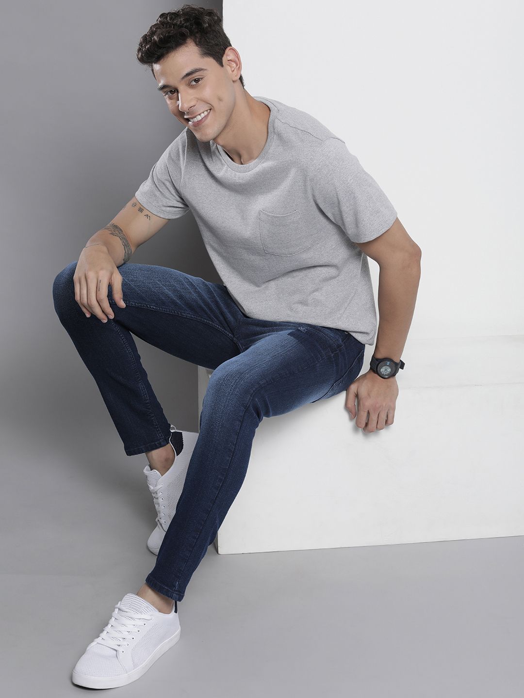 The Indian Garage Co Men Navy Blue Skinny Fit Light Fade Stretchable Jeans