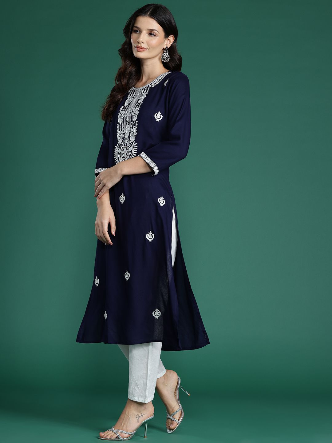 Indo Era Ethnic Motifs Embroidered Thread Work Kurta