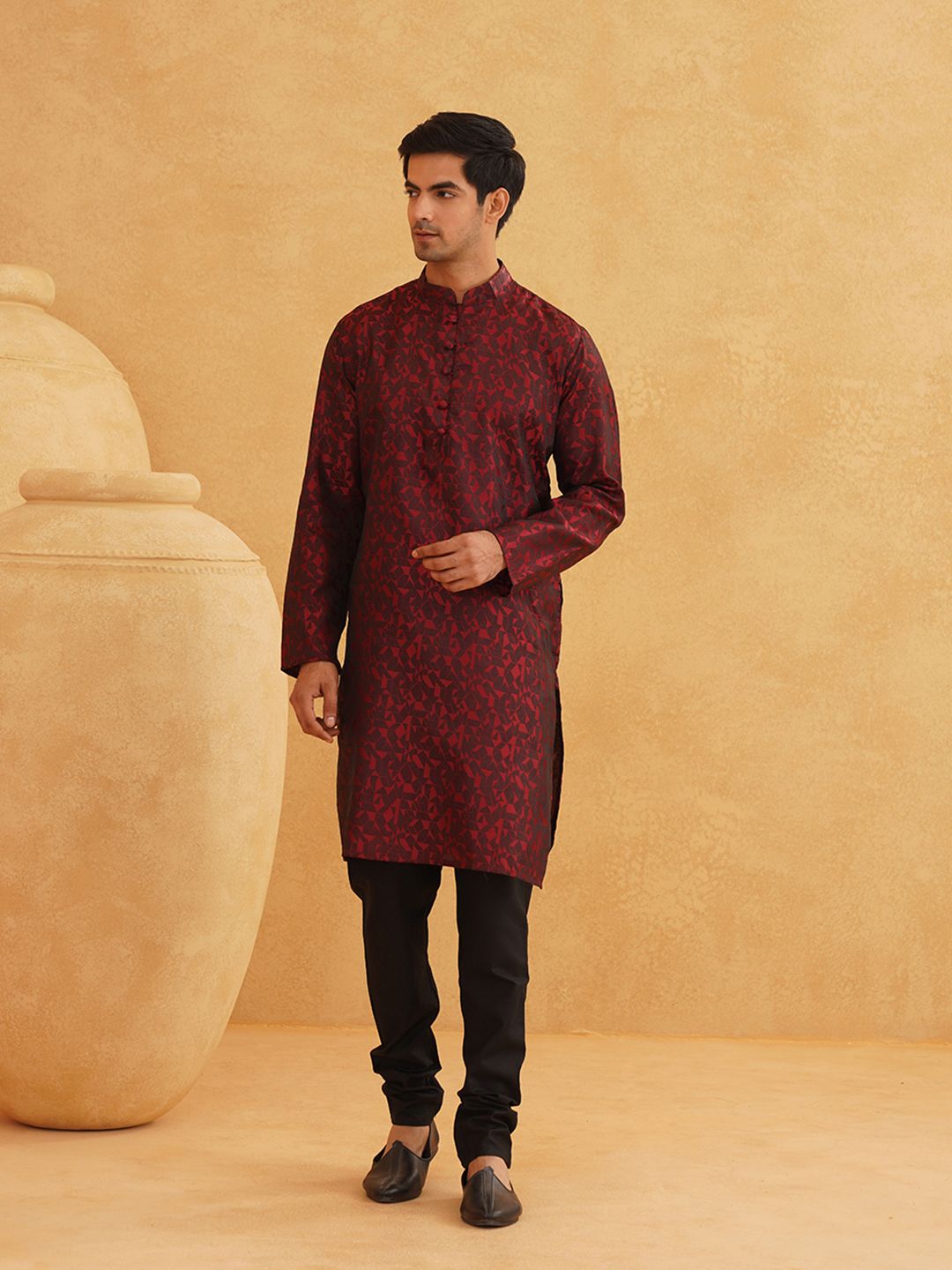 SOJANYA Men Maroon Woven Design Straight Kurta