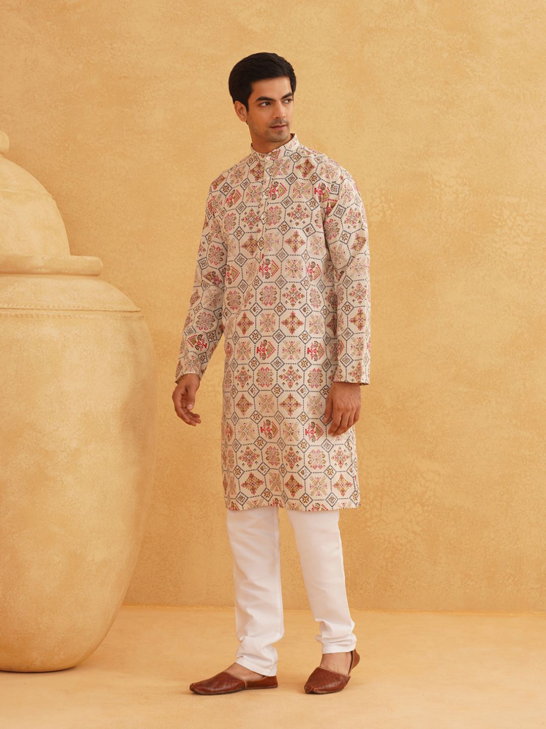 SOJANYA Ethnic Motifs Printed Mandarin Collar Kurta With Pyjamas