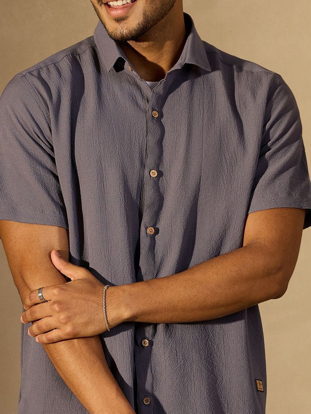 DENNISON Men Self Design Oversized Spread Collar Short Slevees Casual Shirt