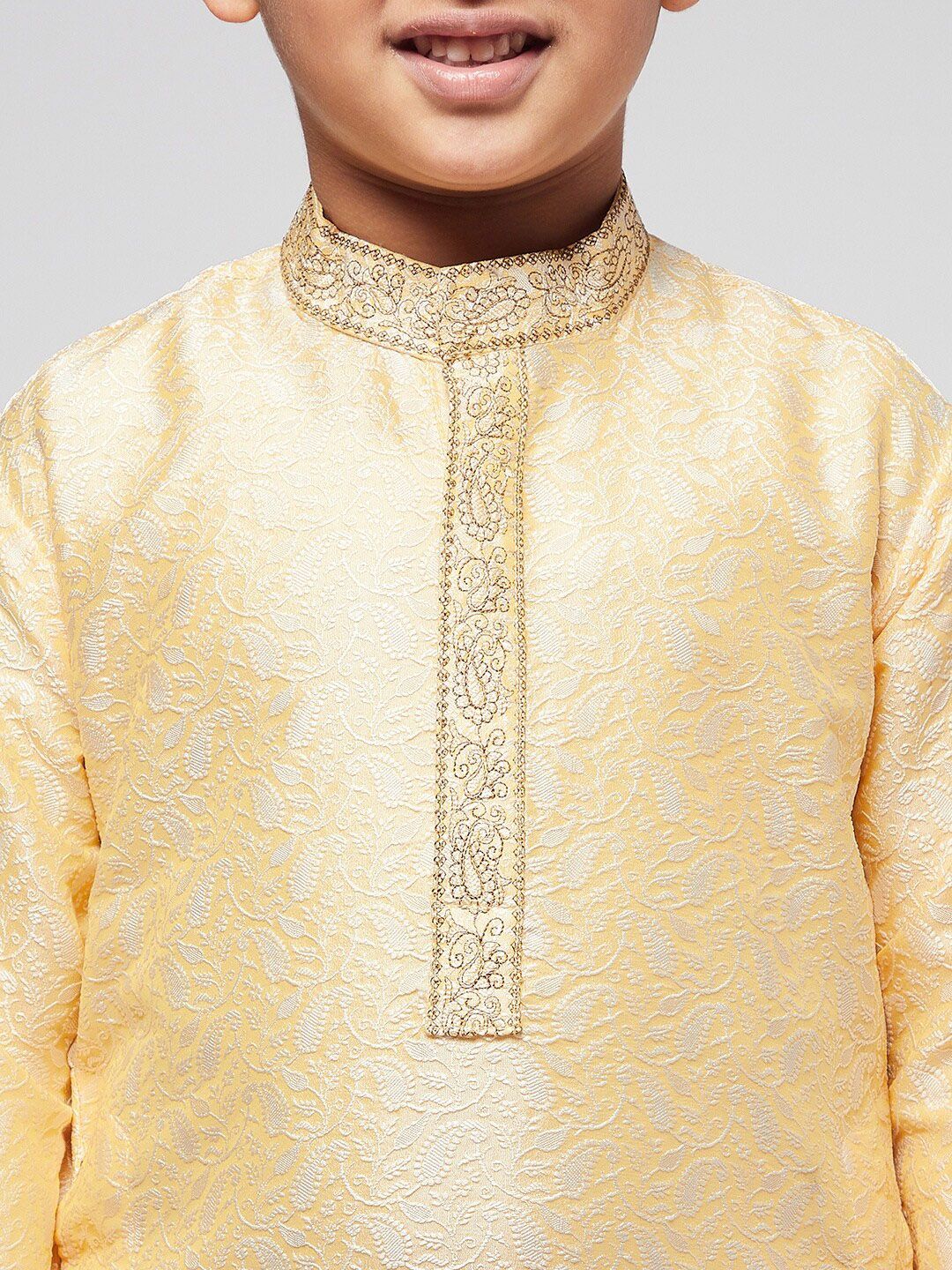 SOJANYA Boys Gold-Toned Thread Work Kurta