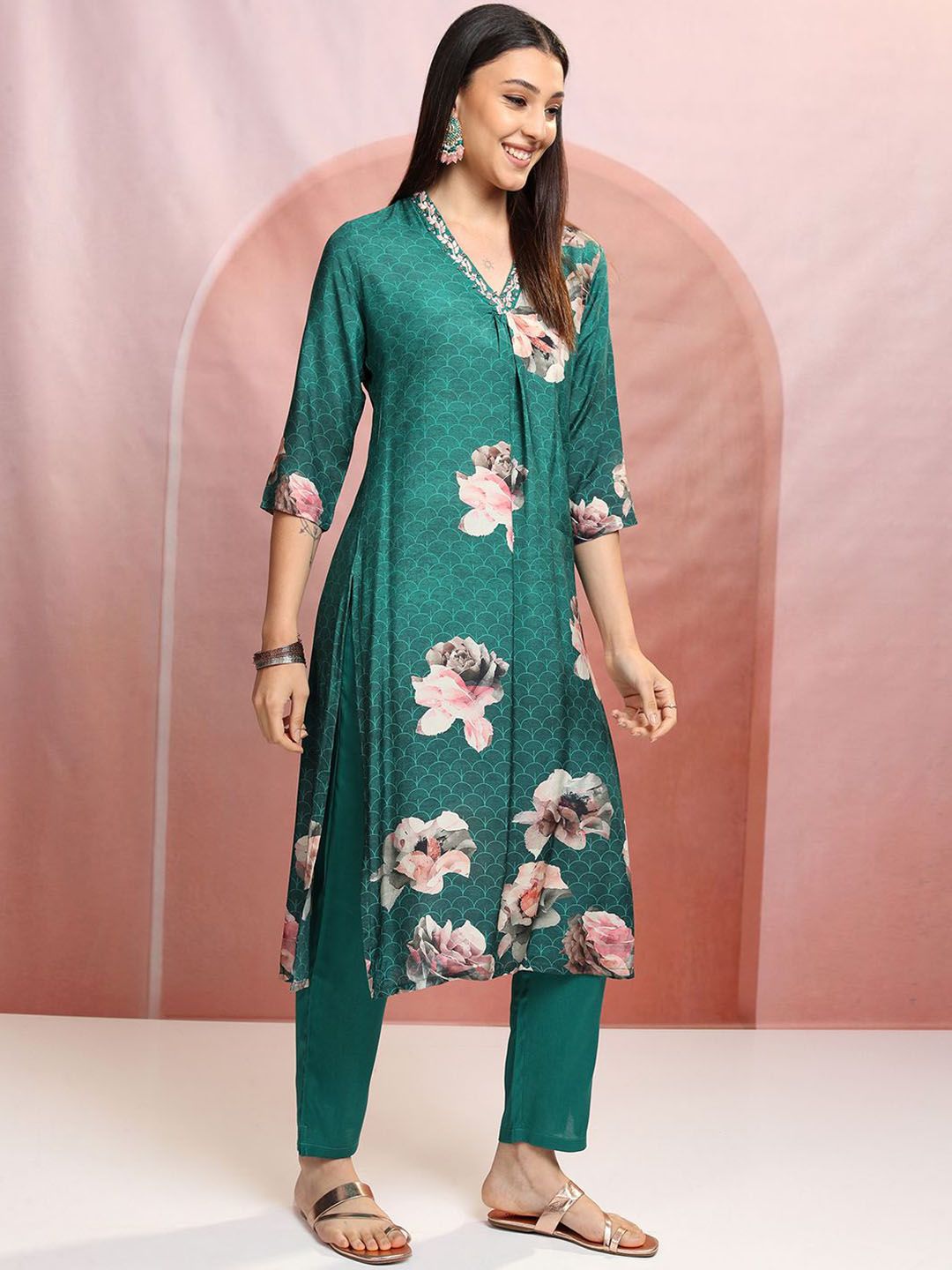 Vishudh Green Floral Printed Thread Work Straight Kurta With Trousers & Dupatta
