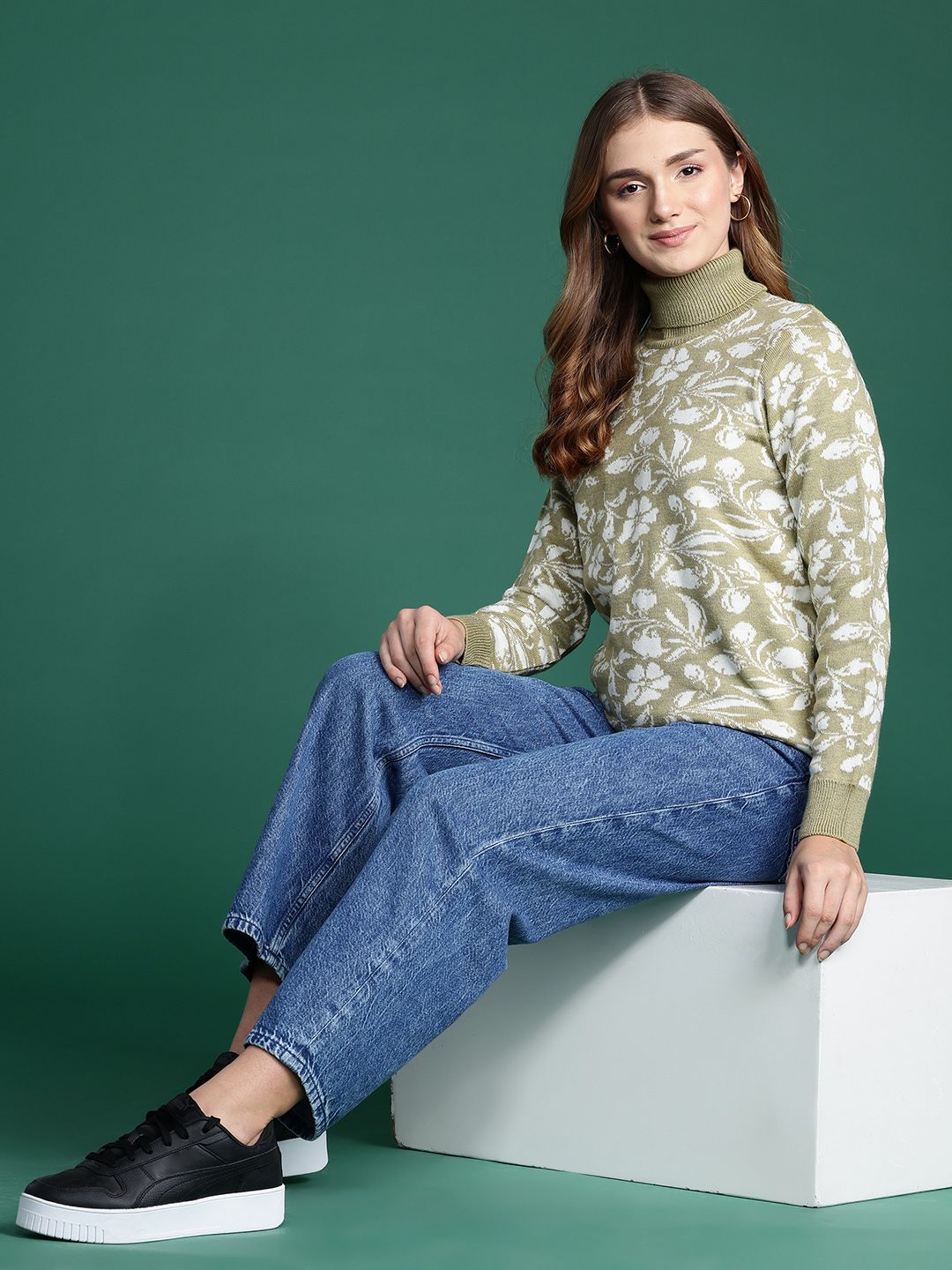 DressBerry Turtleneck Floral Pullover