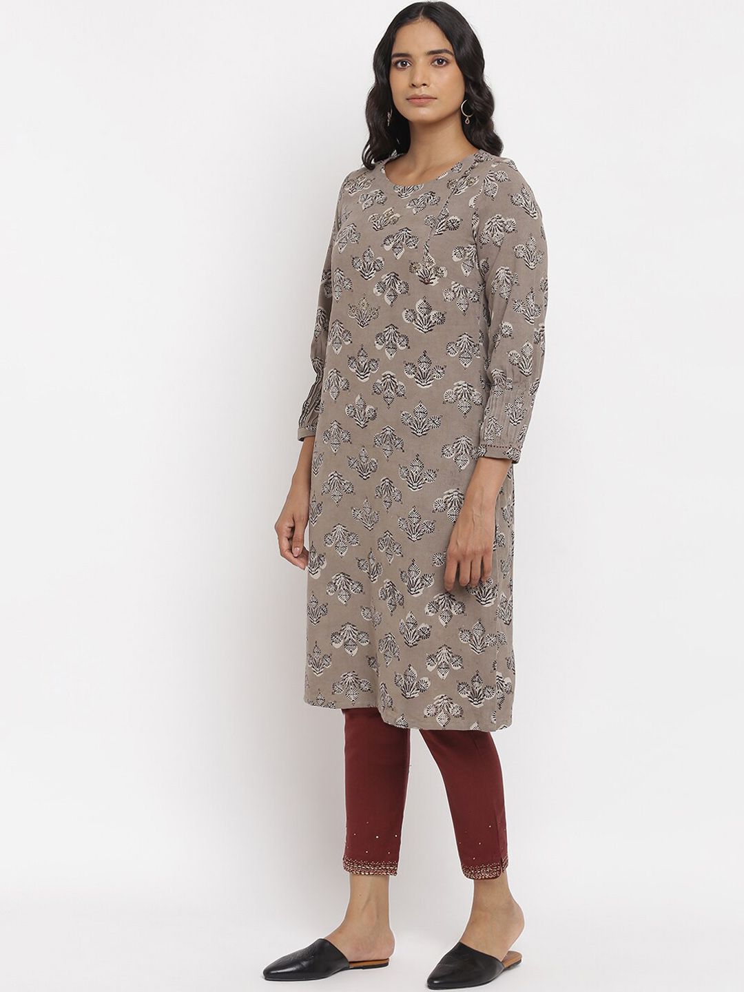 W The Folksong Collection Women Grey Ethnic Motifs Thread Work Kurta