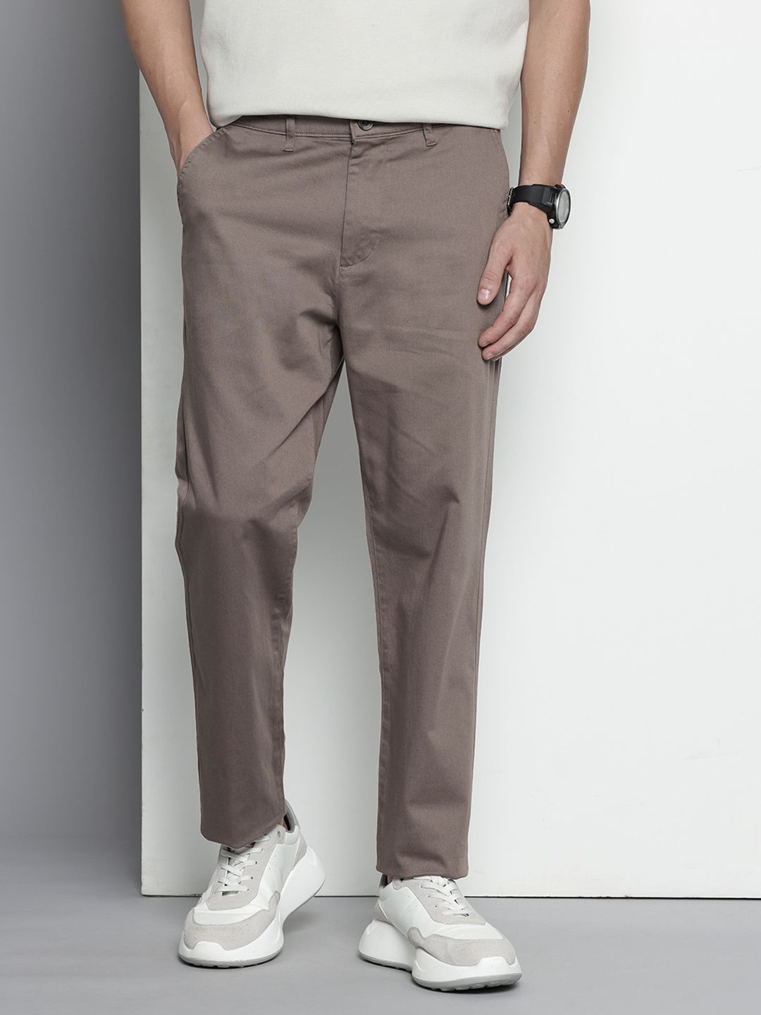 The Indian Garage Co Men Regular Fit Chinos Trousers