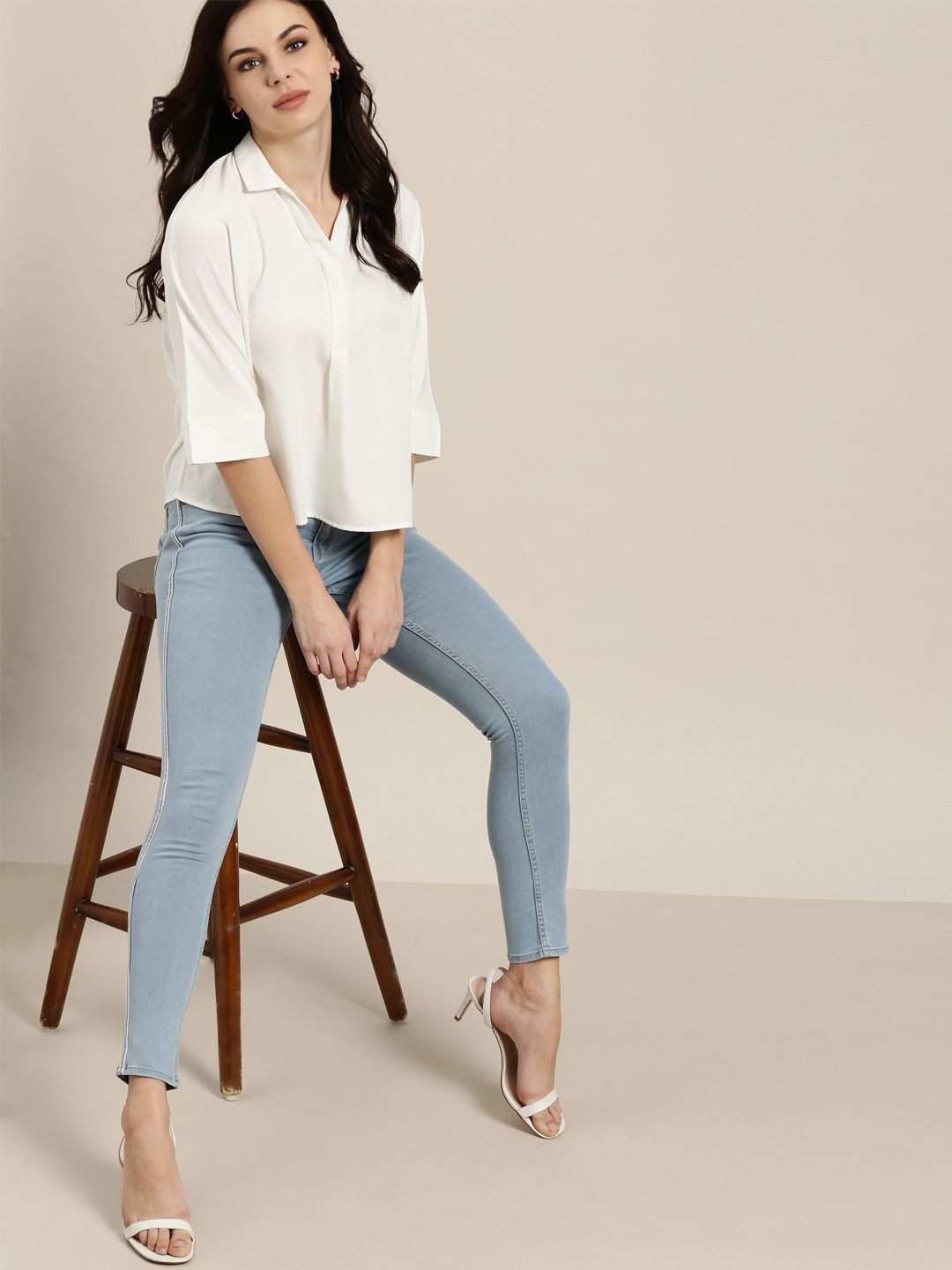 all about you Women Blue Skinny Fit Mid-Rise Clean Look Stretchable Cropped Jeans