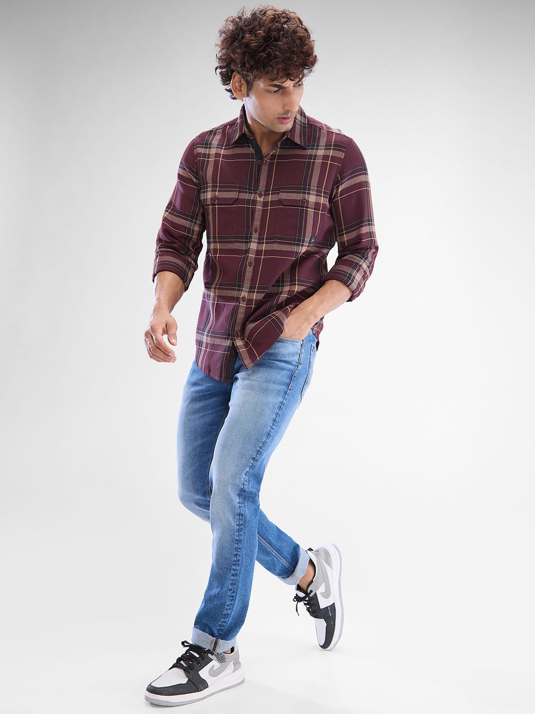 SPYKAR Men Slim Fit Tartan Checks Opaque Checked Casual Shirt