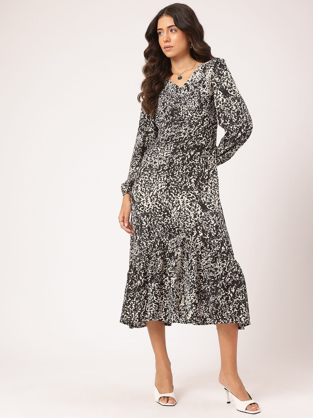 DressBerry Chic Charm Animal Print Midi Empire Dress