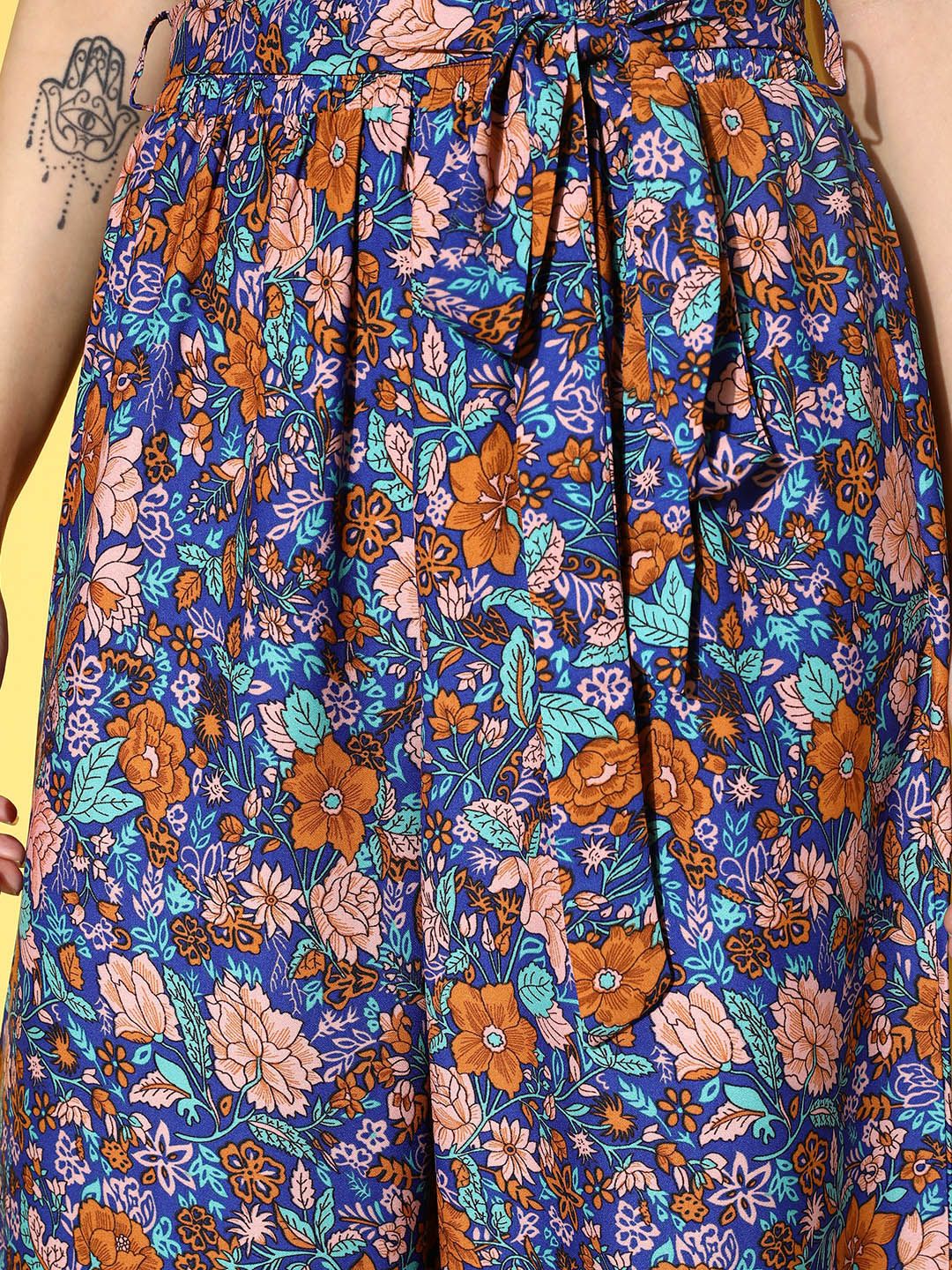 Berrylush Women Charming Blue Printed Top with Trousers